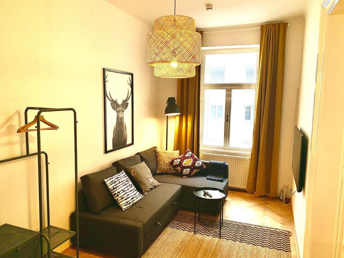 Contemporary City Apartment - By Nahuen Suites กราซ ภายนอก รูปภาพ
